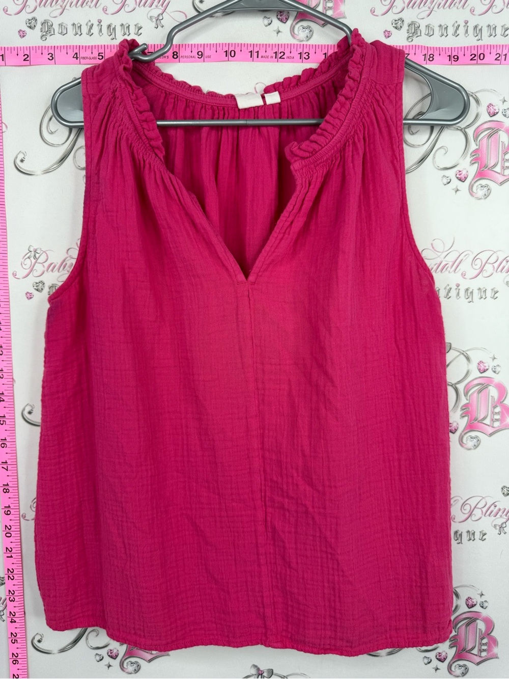 Tank top shirt pink Sleeveless Fuchsia V-Neck Women's Top
